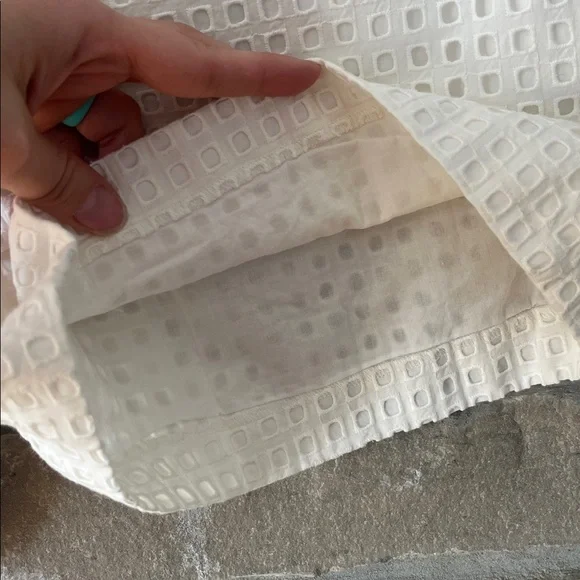 Ann Taylor White Eyelet Women Shorts Size 12 - Picture 8 of 15